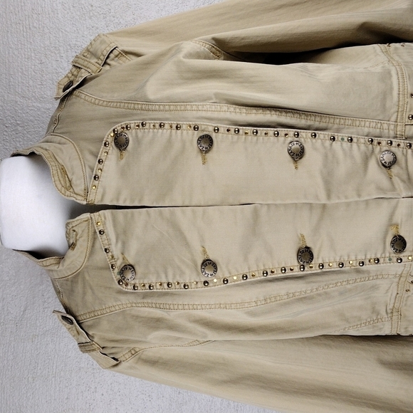 Zana Di Tan Embellished Long Sleeve Collarless Hook Front Below Waist Light Coat - Picture 2 of 16